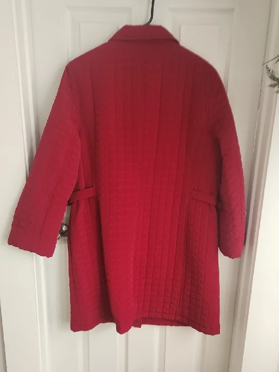 Gallery Red Quilted Coat with Classic Collar - Picture 7 of 7